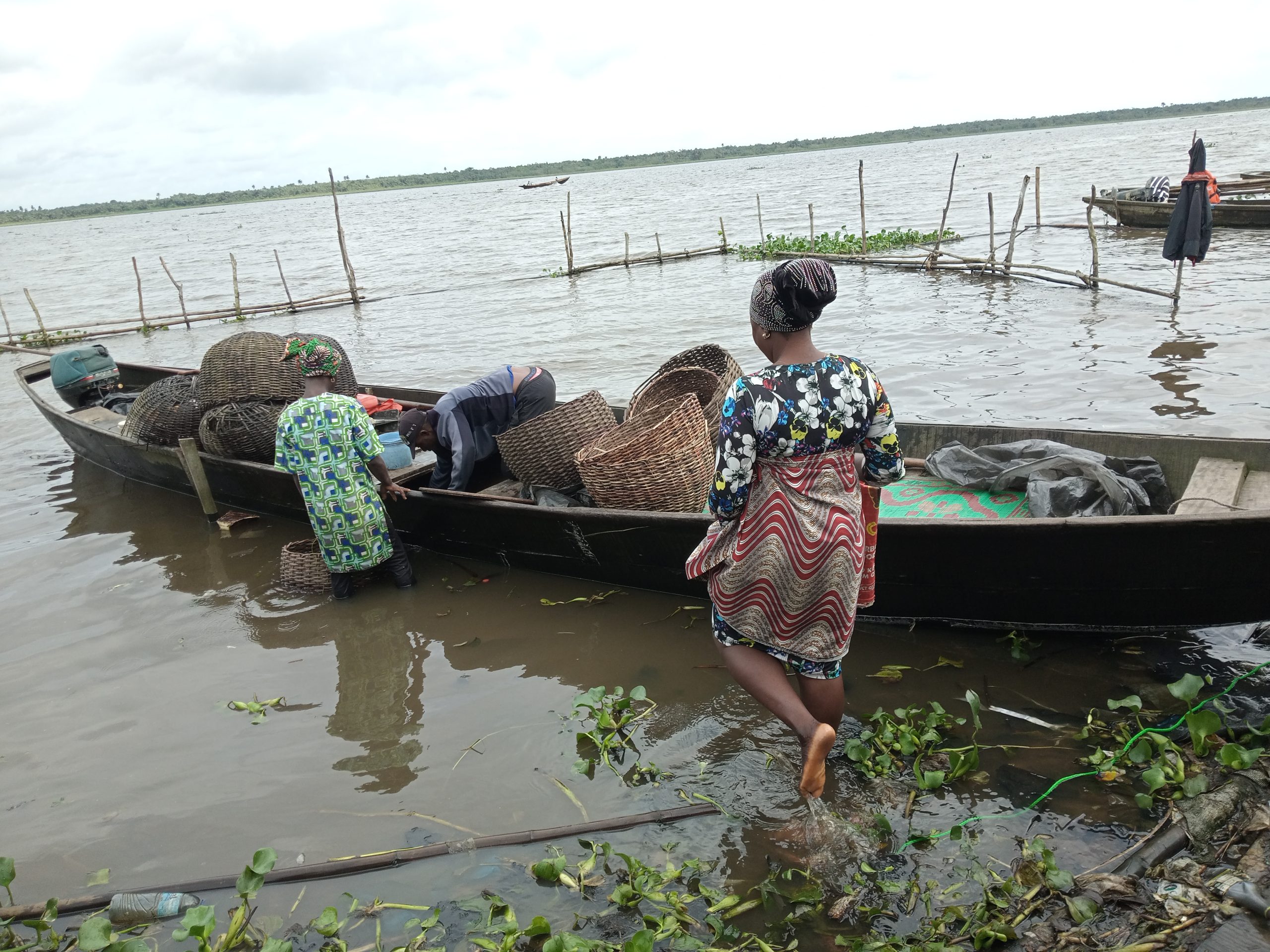 Fishing Canoe Powered By Fossil Fuel 01 Fishing Canoe with Fossil Fuel